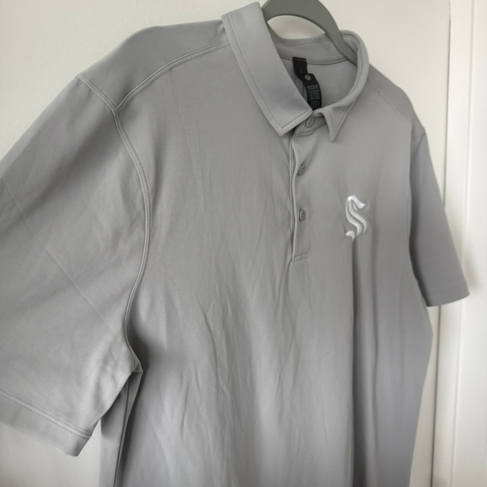NWT Lululemon ShowZero Polo Seattle Kraken Silver Drop Gray Large hockey LM3FLWS